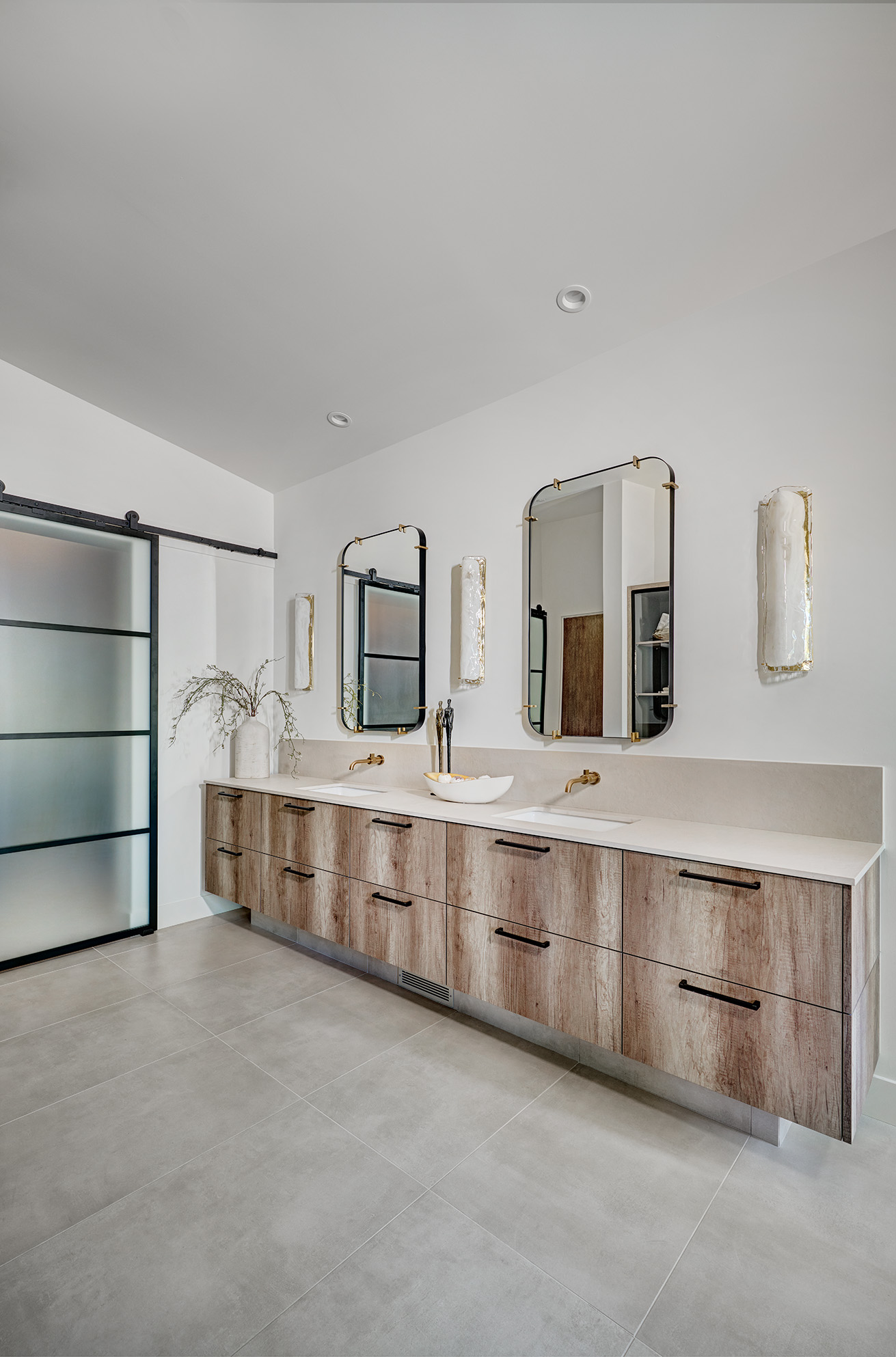 Upscale Contemporary Bathroom Furniture