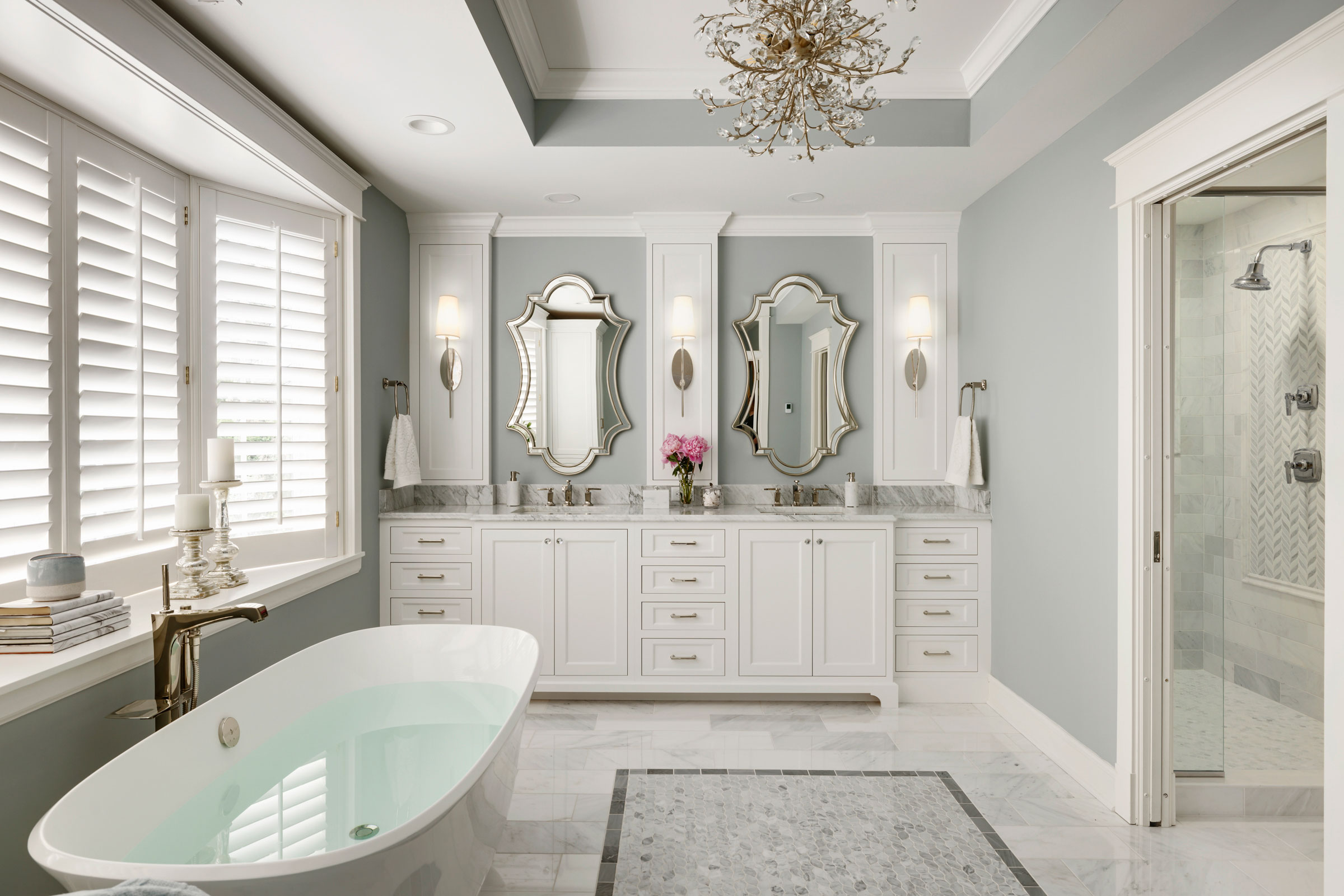 Upscale Luxurious Primary Bathroom