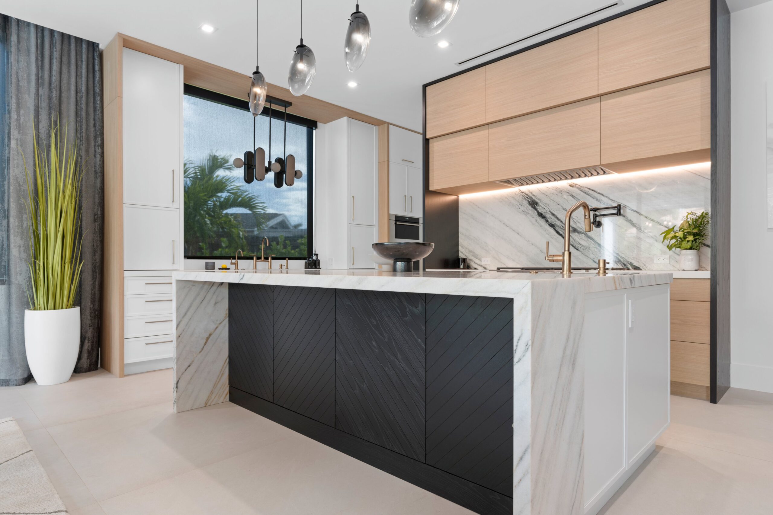 White Black Natural Contemporary Kitchen