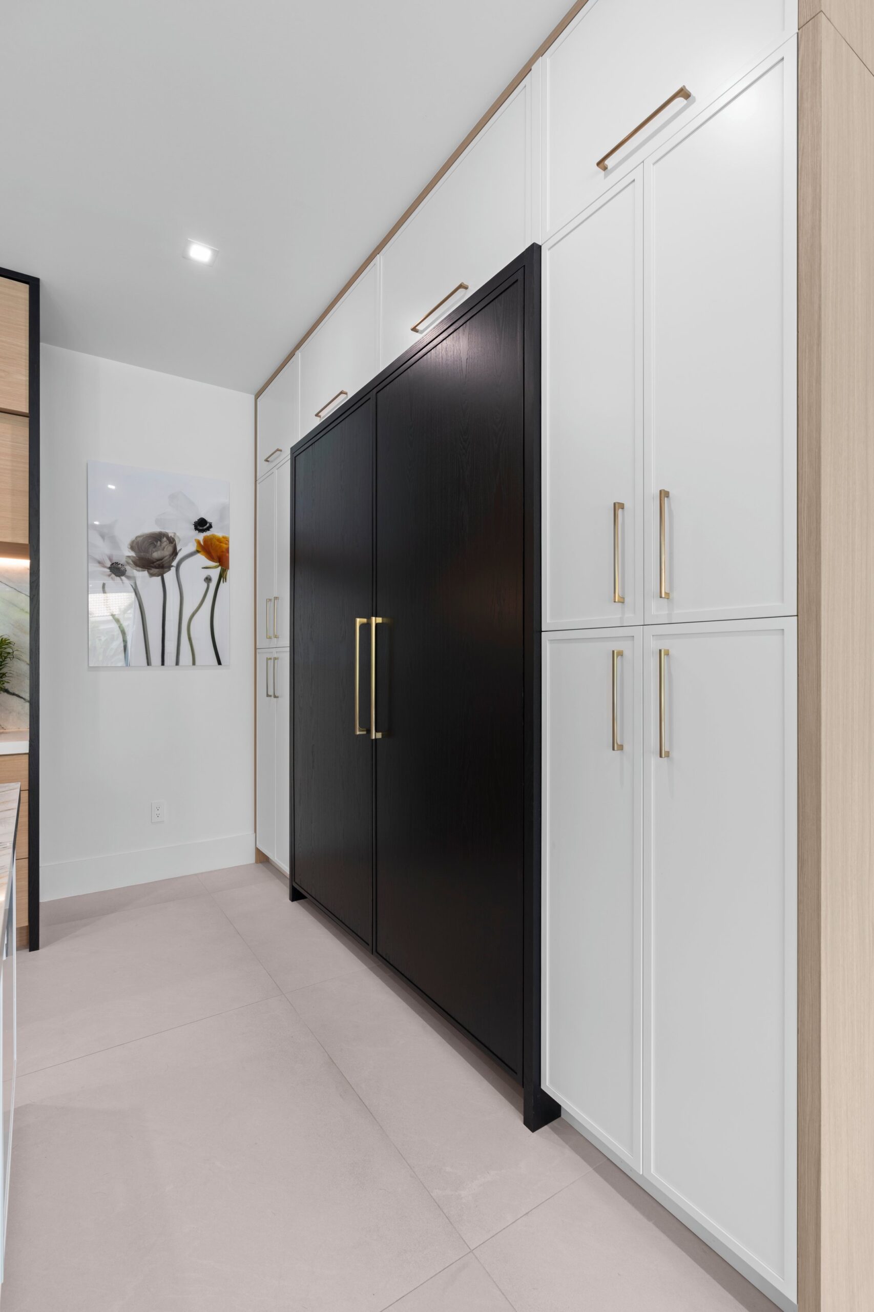 White Black Natural Contemporary Kitchen