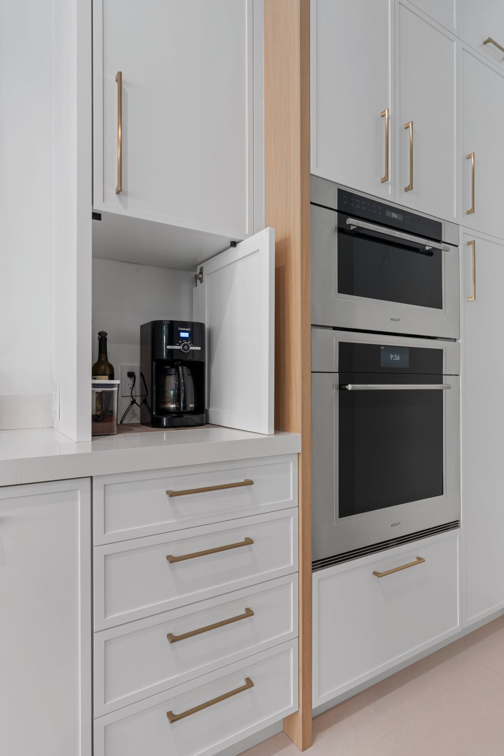 White Black Natural Contemporary Kitchen