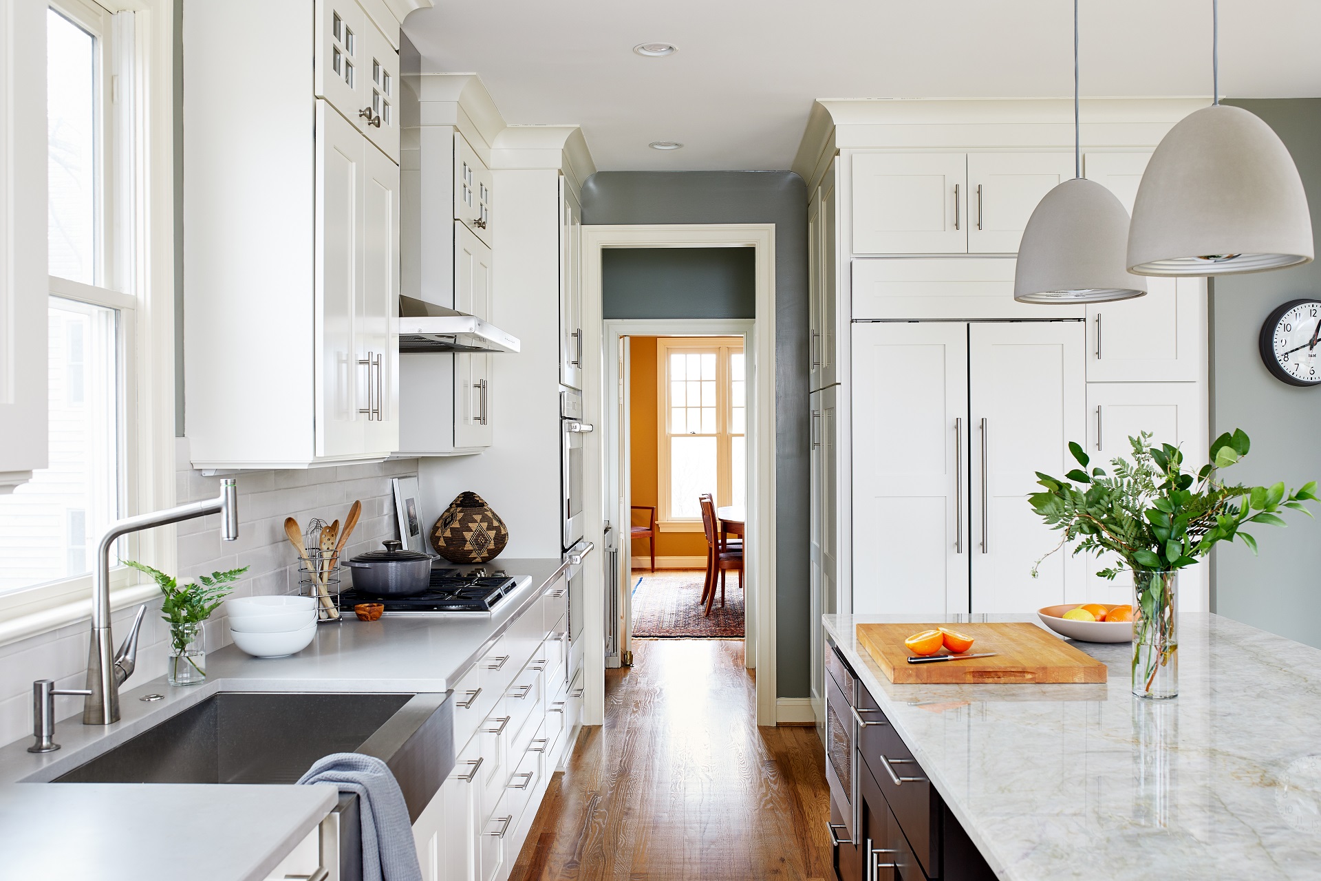 IZZA Cabinet_Kitchen_Gentry_Bisque_Espresso_4