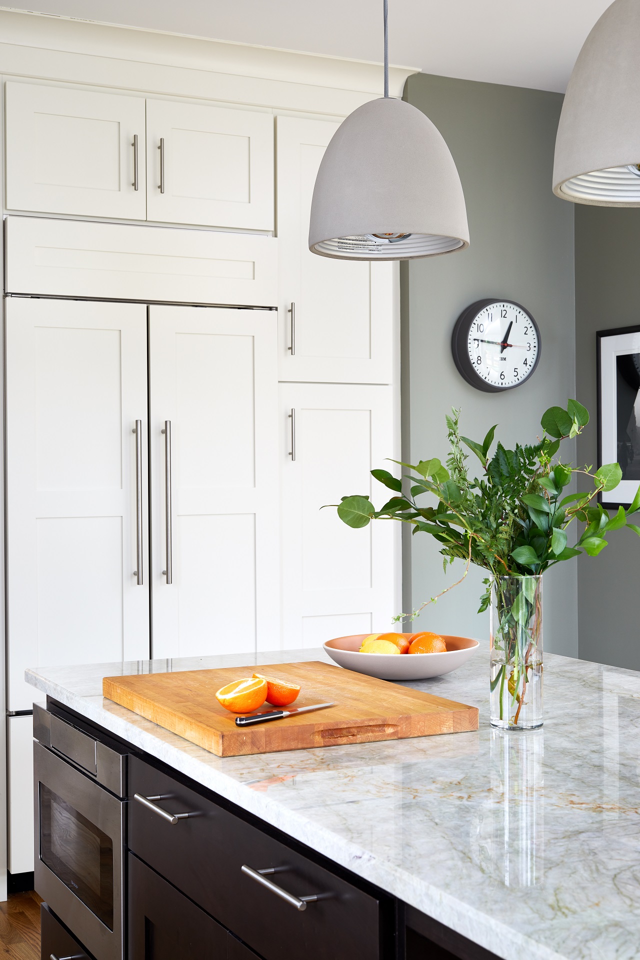 IZZA Cabinet_Kitchen_Gentry_Bisque_Espresso_5