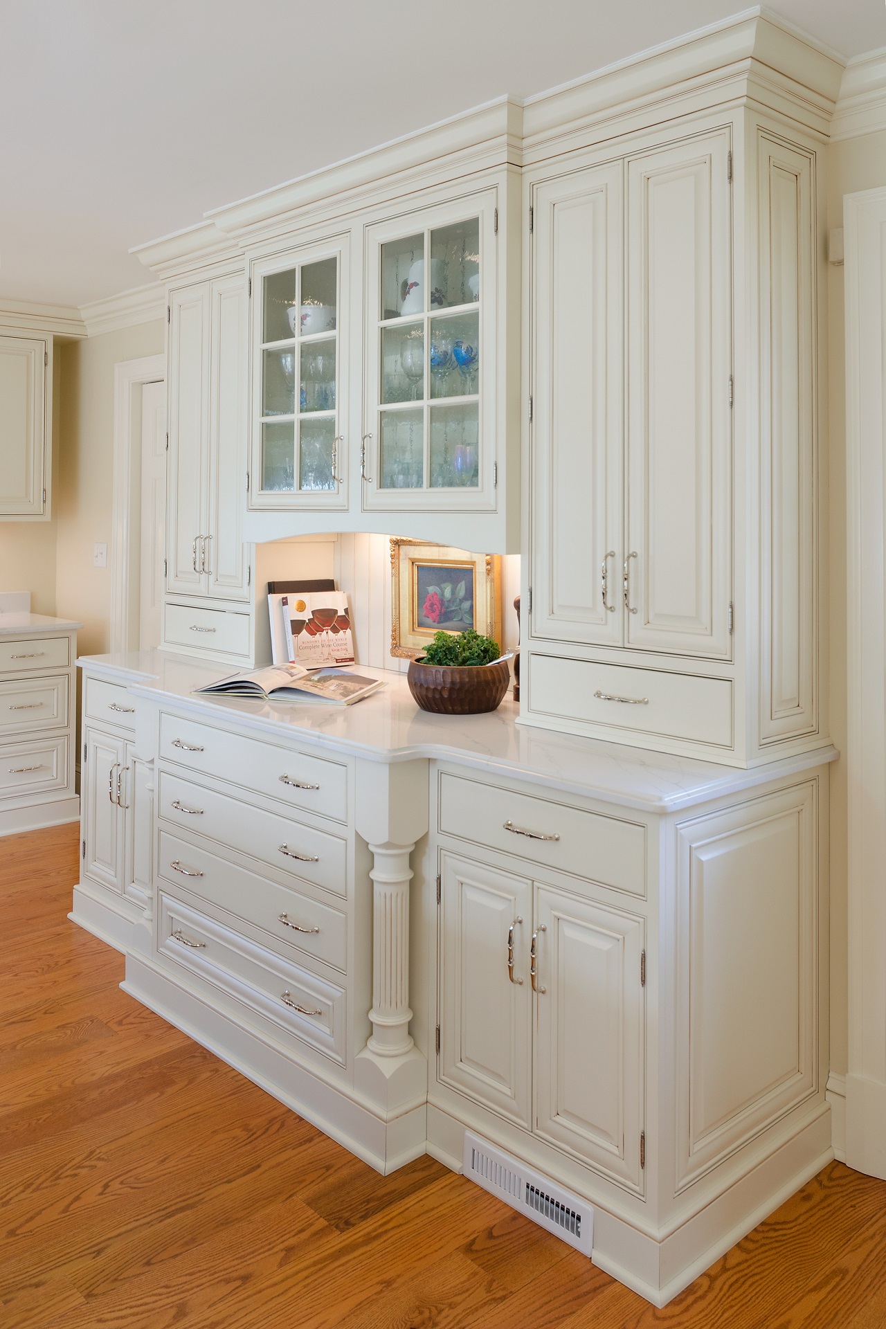 IZZA Cabinet_Kitchen_Kensington_Bisque_4
