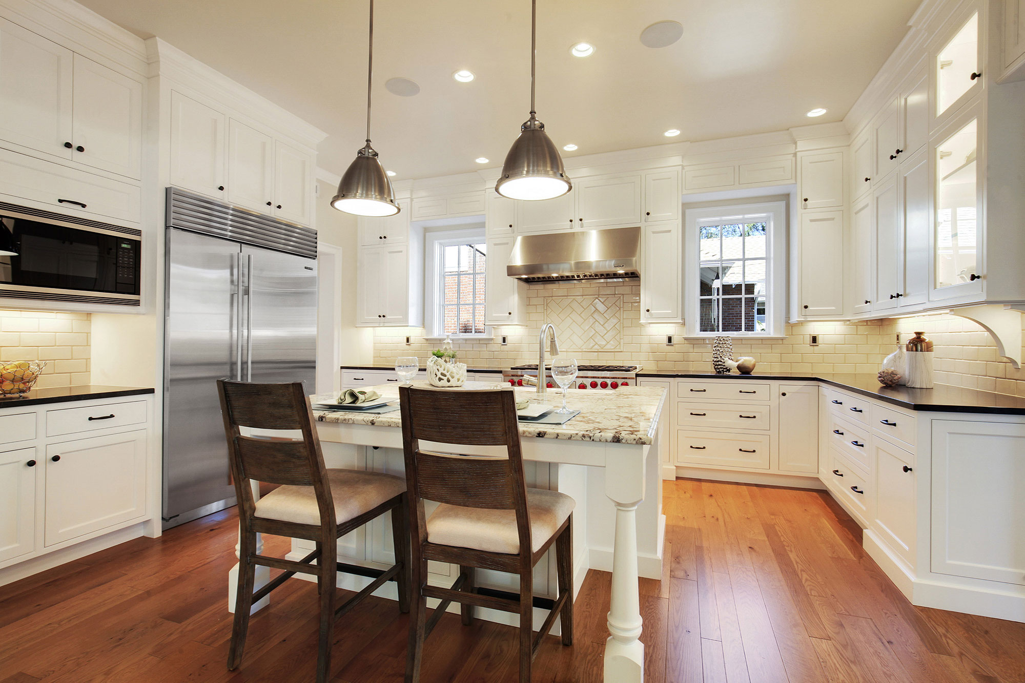 White Shaker Style Farmhouse Kitchen